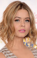 Sasha Pieterse som 