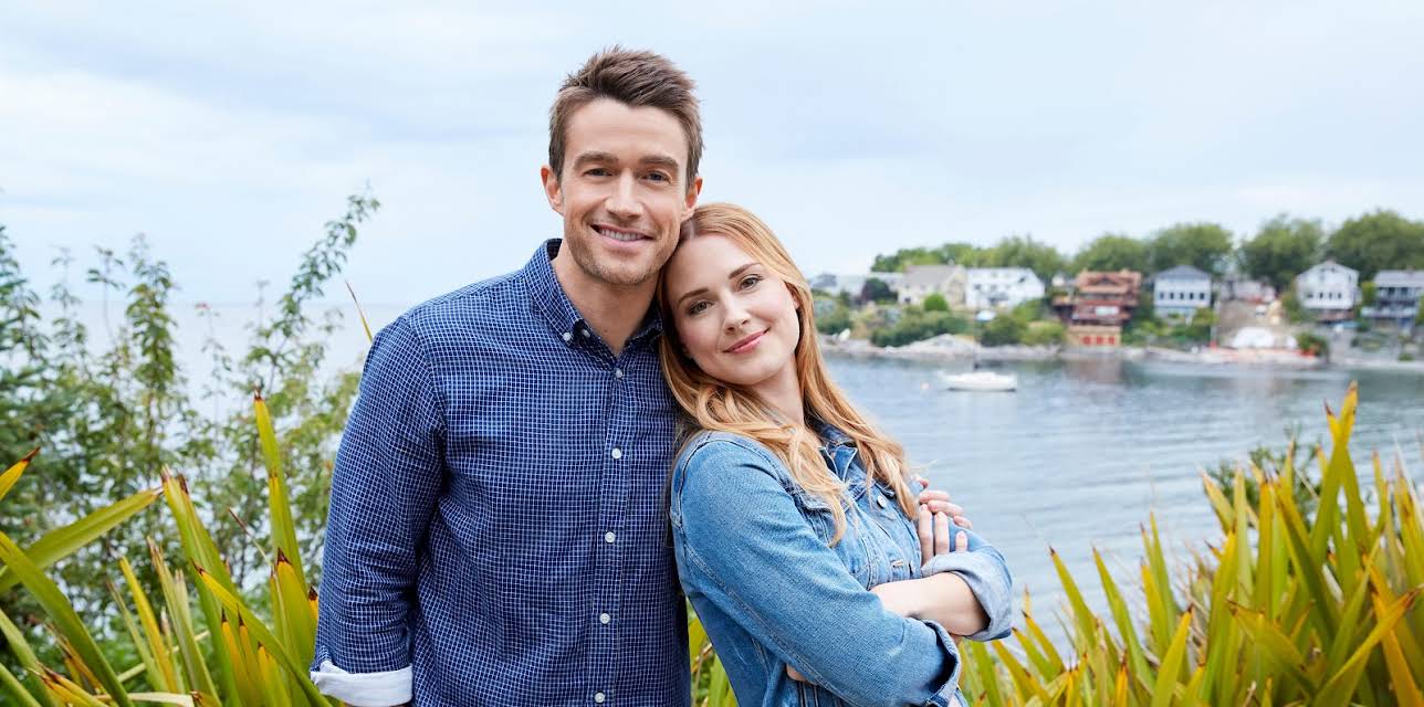 Love in Store (2021)