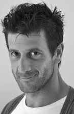 Yasca Sinigaglia como 