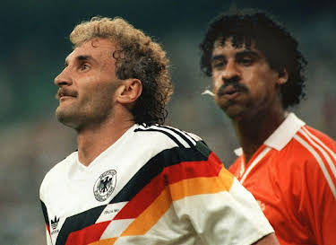 23:45: Rudi Völler - Eine deutsche Fußball-Legende | ZDF | 6/7 2026