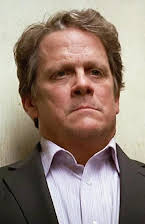 Keith Szarabajka como 