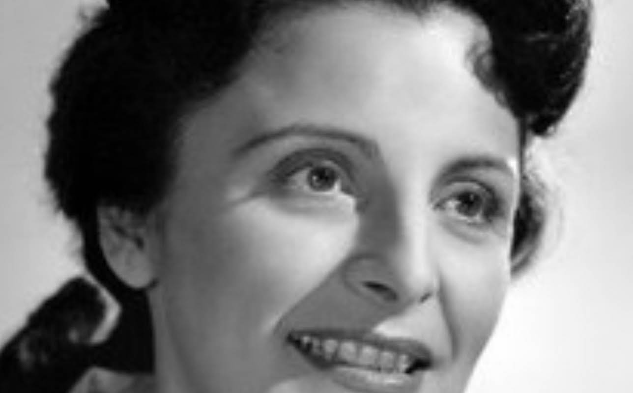 Angela Clarke