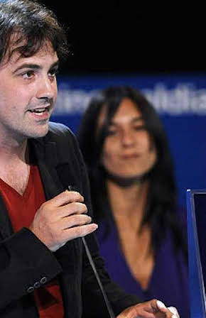 Isaki Lacuesta as Director