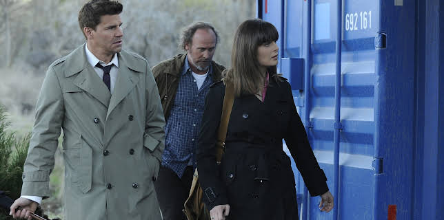 12:05: Bones (S6 E17) (S6) | Viasat Series | 12/30 2025