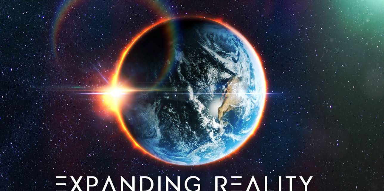 Expanding Reality (2017)