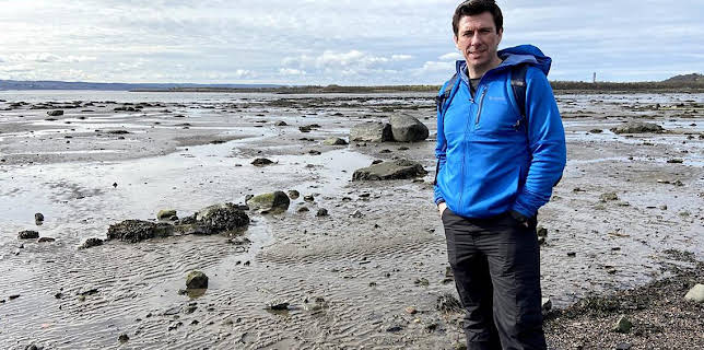7:00 PM: Slighe Chladach Fiobha (Fife Coastal Path) (S1 E1) (S1) | BBC Alba | 2/23 2026