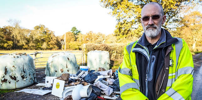 10:00 AM: Filthy Britain SOS (S1 E4) (S1) | 5 Star | 11/27 2025