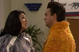 La Familia P. Luche season-1: La Familia P. Luche - Flavio es infiel