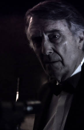 Peter Wear as Bank Robber