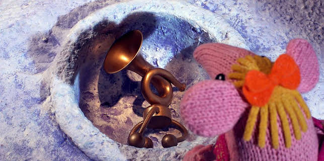4:55 PM: Clangers (S1) | Cbeebies | 8/10 2025