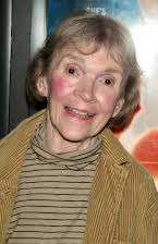 Alice Drummond als Librarian