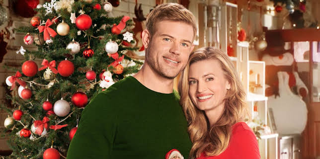 3:35 PM: Nostalgic Christmas | Channel 5 | 12/14 2025