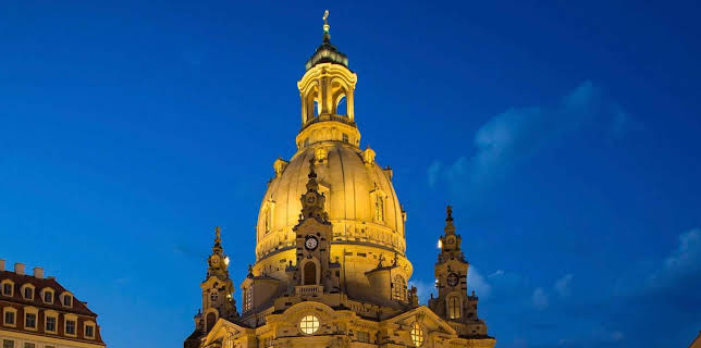 17:00: Weihnachtliche Vesper vor der Frauenkirche | MDR Fernsehen | 12/23 2025