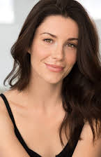 Genevieve Aitken som 