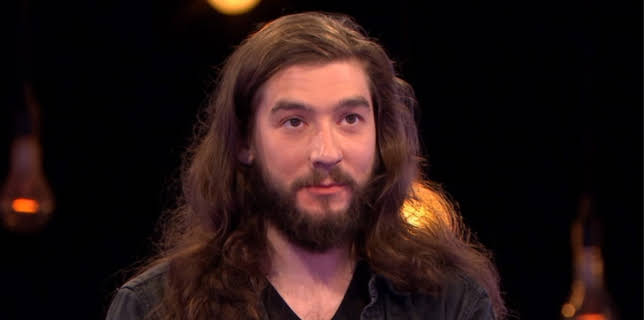 11:05 PM: Naked Attraction | E4 | 12/10 2025