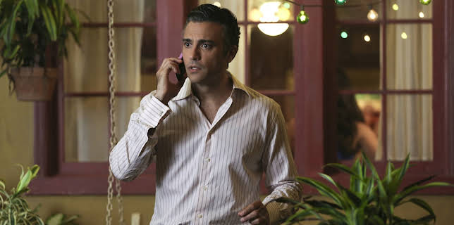 14:30: Jane the Virgin (S2 E6) (S2) | Viasat Series | 2/27 2026