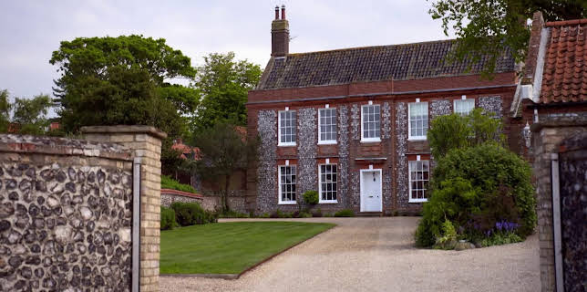 23:55: En plats på landet (S31 E6) (S31) | TV8 | 10/11 2025