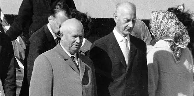 03:00: Einar - hele historien: Fra fred til kald krig | NRK 1 | 1/4 2026