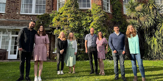 4:50 PM: Four in a Bed | Channel 4 | 12/31 2025