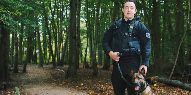 7:00 PM: Police Interceptors (S22 E18) (S22) | Paramount | 11/24 2025