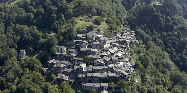 19:40: Re: Monteviasco, Italiens vergessenes Bergdorf | Arte | 11/5 2025