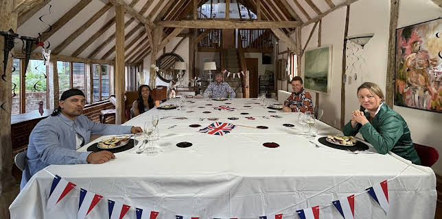 4:40 PM: Come Dine with Me | More 4 | 12/3 2025