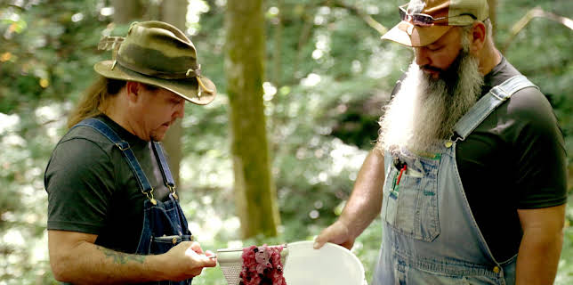 06:25: Moonshiners (S11 E6) (S11) | Discovery Channel | 12/19 2025