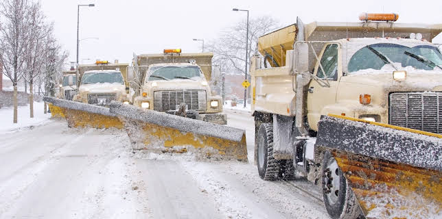 06:24: How It's Made (S18 E8) (S18) | Discovery Science | 12/12 2025
