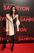 Hazal Filiz Küçükköse as 