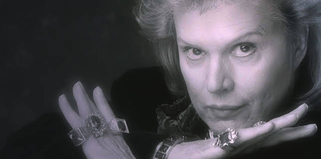 Mucho mucho amor: La leyenda de Walter Mercado (2020)