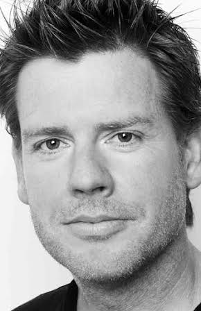 Pieter Kuijpers as Director
