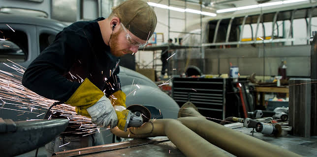 00:15: Kindig Customs (S1 E6) (S1) | Discovery Channel | 1/29 2026