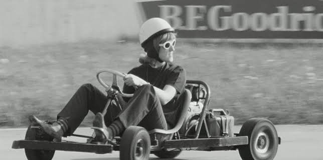 22:50: alpha-retro: Damenbeatles auf der Gocartbahn (1967) | ARD Alpha | 3/6 2026