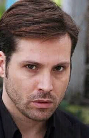 Vincenzo Bocciarelli as 