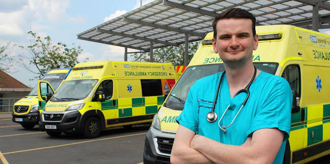 8:00 PM: Casualty 24/7: Every Second Counts (S9 E13) (S9) | 5 Star | 1/5 2026