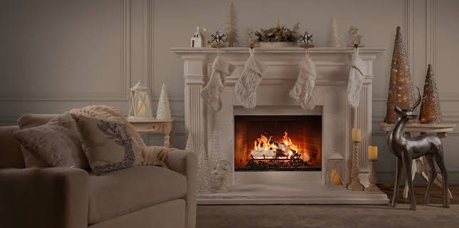 White Christmas Fireplace (2024)