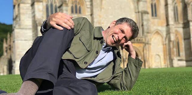 7:30 PM: Pubs, Ponds and Power: The Story of the Village | BBC Four | 1/15 2026