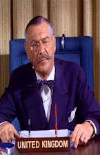 Maurice Dallimore as 