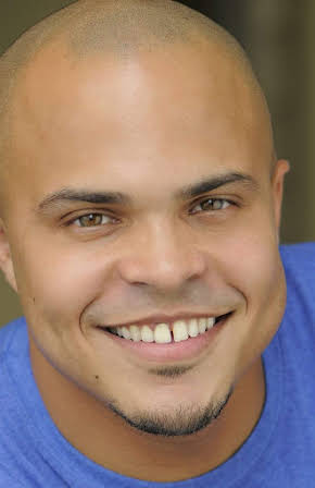 Aaron Gillespie as Stagehand