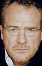 Carl Hadra as Clay Kinston