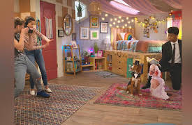 Side Hustle Season 1: Dog Wed-DING!