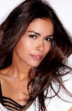 Daniella Alonso som 