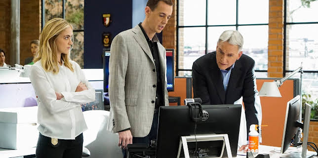 19:00: NCIS (S14 E1) (S14) | TV8 | 3/31 2026