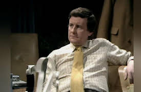 Good Neighbors, Season 1: Plough Your Own Furrow