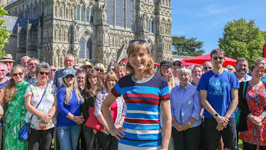 7:00 PM: Antiques Roadshow (S42 E3) (S42) | Yesterday | 1/6 2026