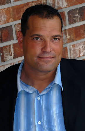 Jeff Chase as 