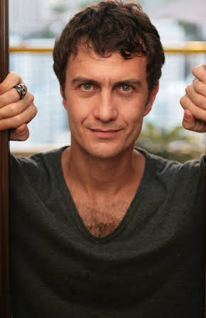 Gabriel Braga Nunes as 