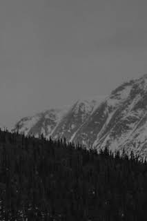 09:00: En mitad de la nada: Días languidecientes | Discovery | 4/7 2026