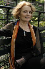 Katharine Houghton como 