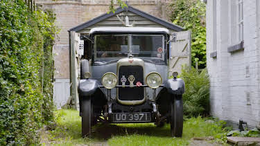 11:00 PM: Bangers & Cash (S6 E7) (S6) | Yesterday | 12/30 2025